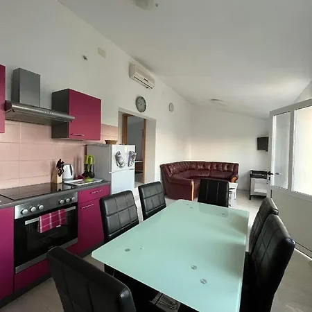 Apartment House Korina Sveta Nedelja (Hvar)
